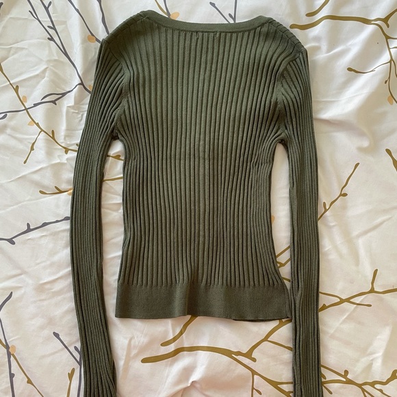 BRAND NEW army green fitted cardigan - Picture 3 of 3